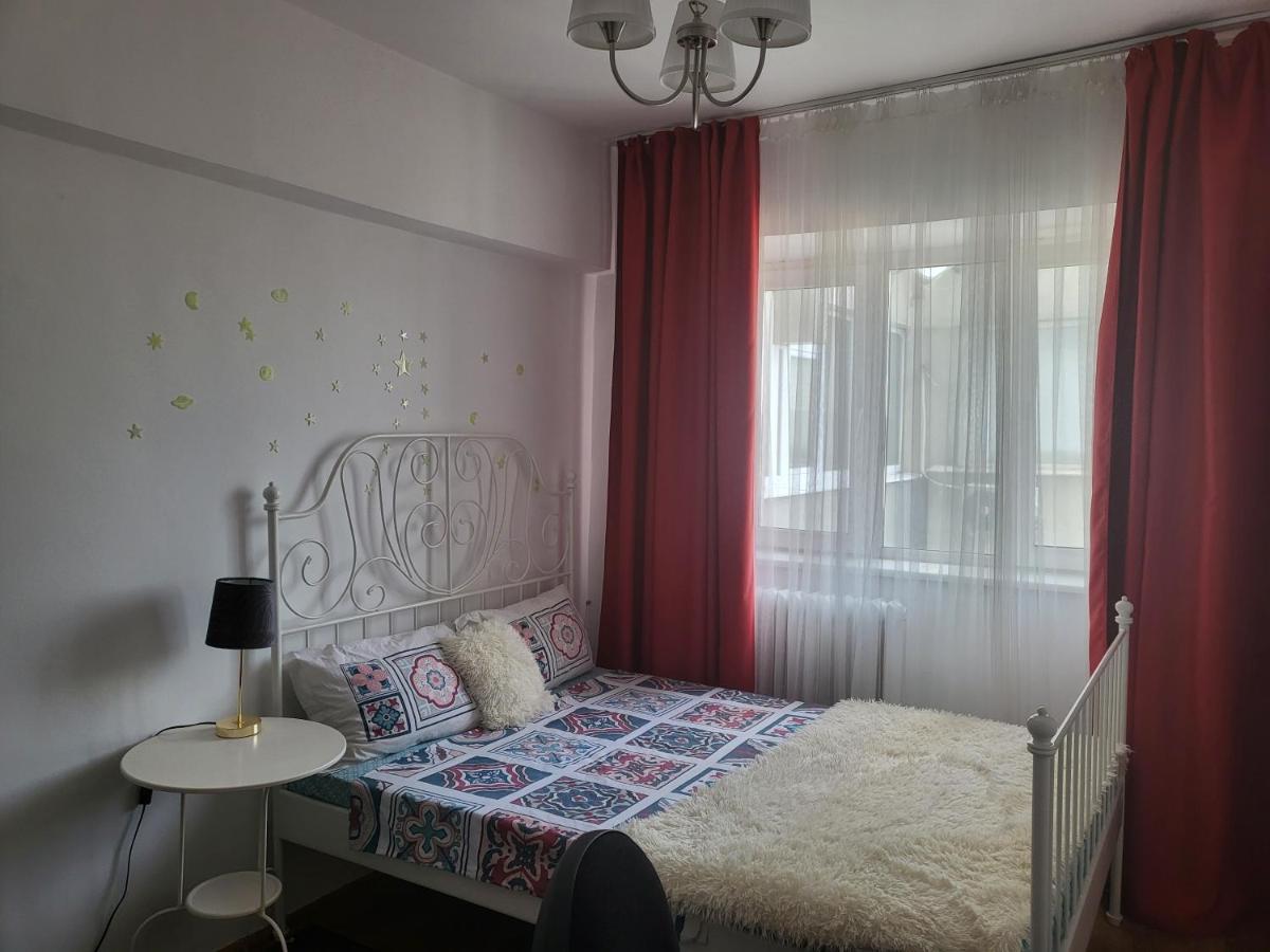 Apartament Cu 3 Camere Chiar In Inima Capitalei Букурещ Екстериор снимка