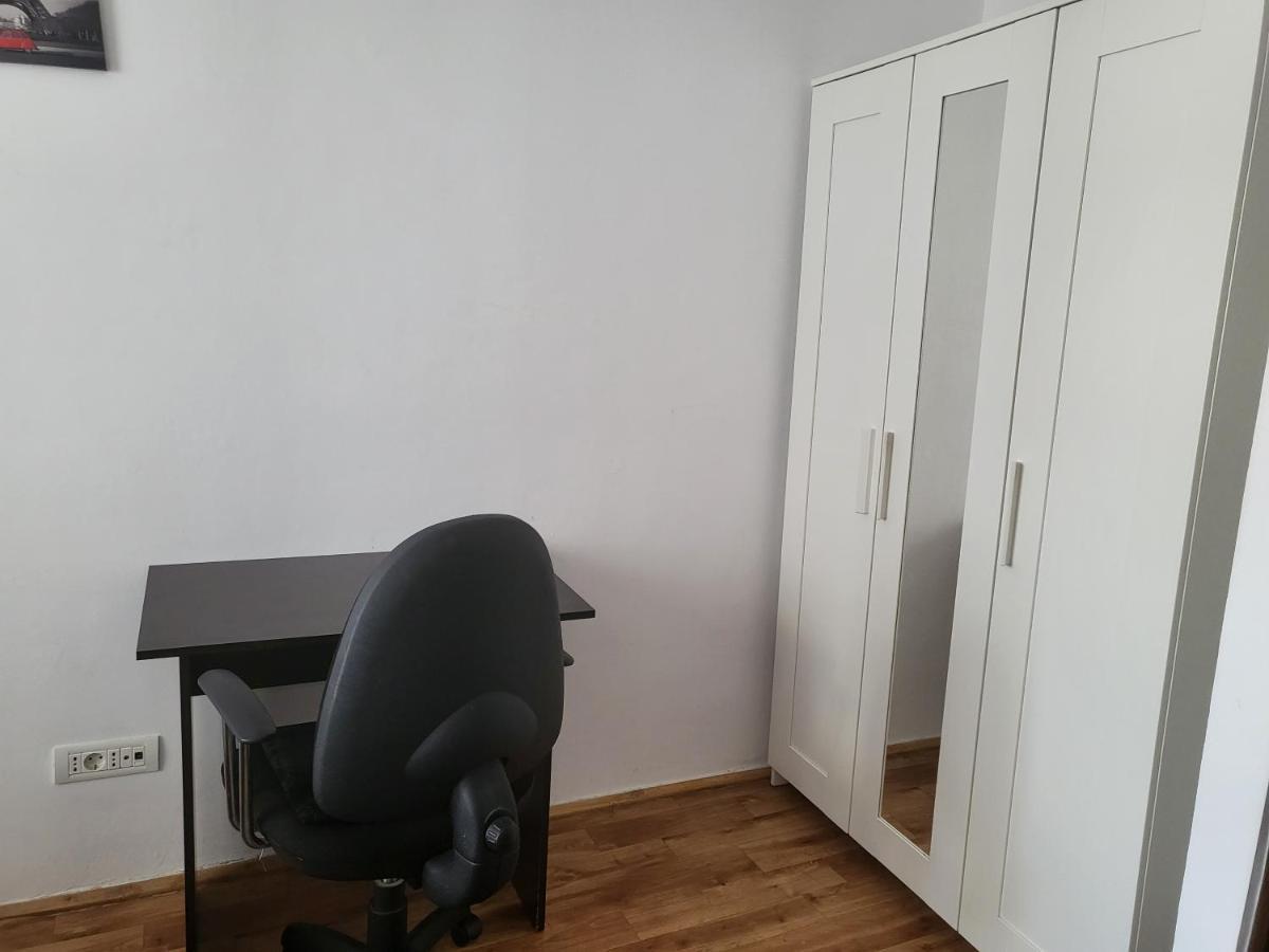 Apartament Cu 3 Camere Chiar In Inima Capitalei Букурещ Екстериор снимка