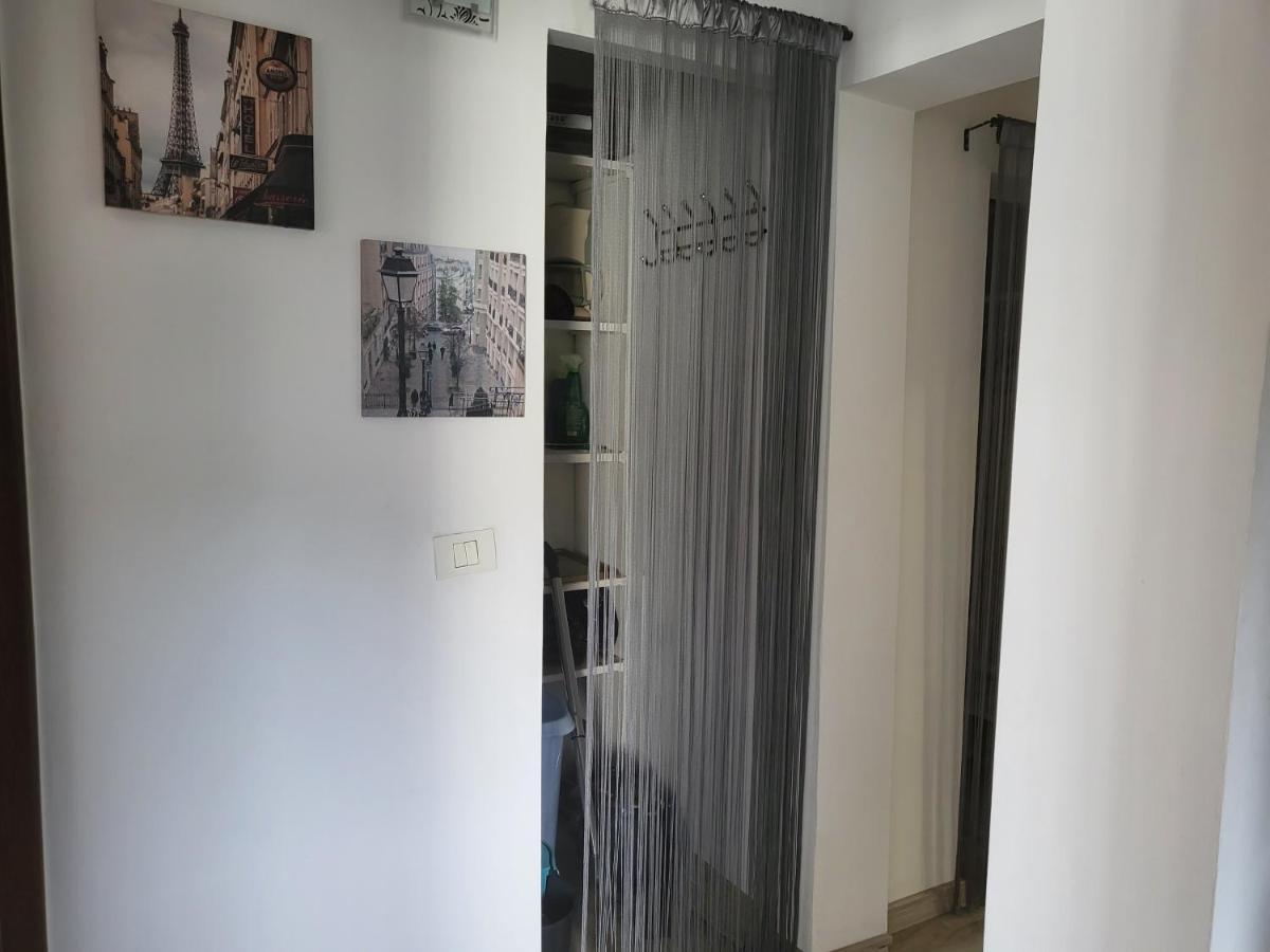 Apartament Cu 3 Camere Chiar In Inima Capitalei Букурещ Екстериор снимка