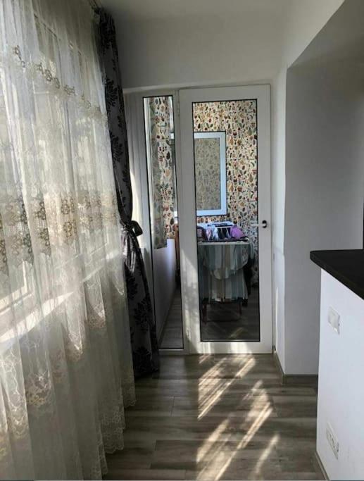 Apartament Cu 3 Camere Chiar In Inima Capitalei Букурещ Екстериор снимка
