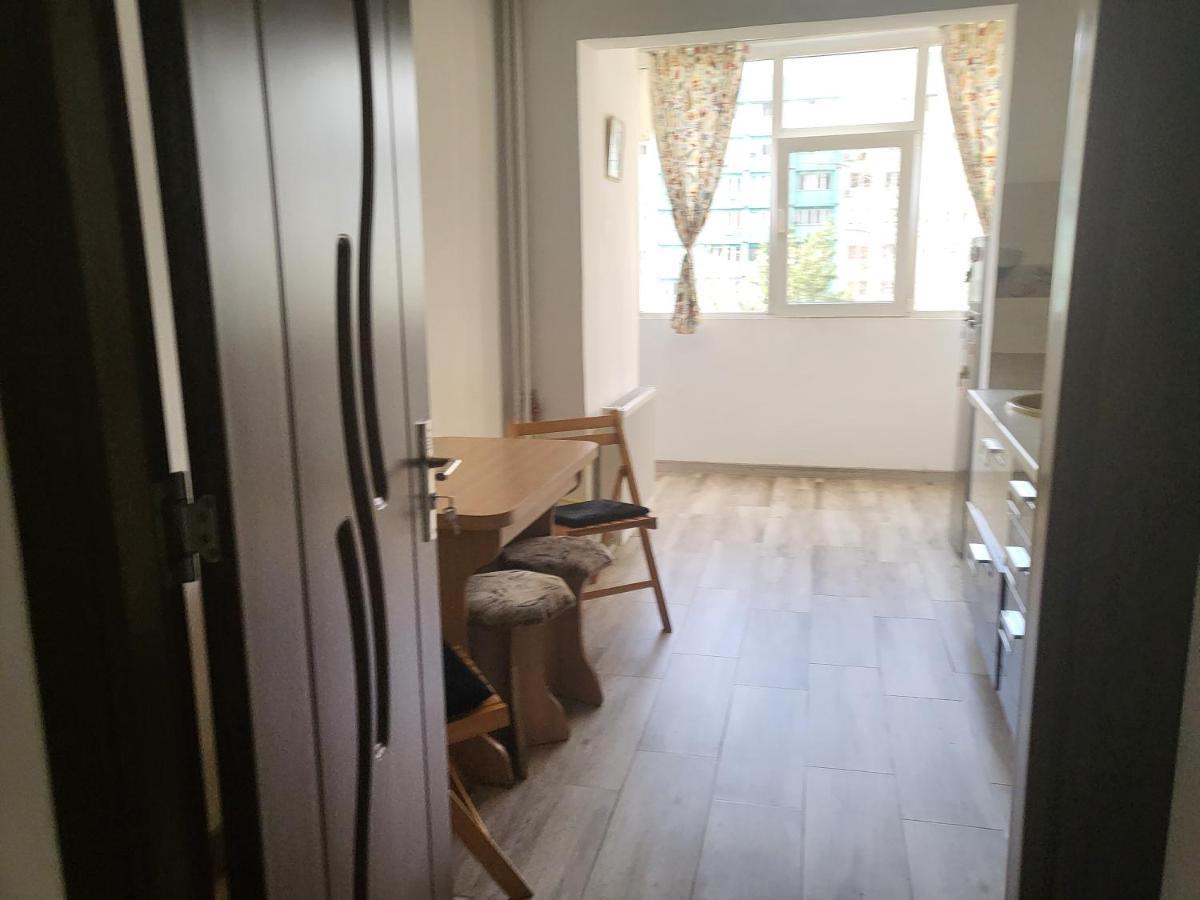 Apartament Cu 3 Camere Chiar In Inima Capitalei Букурещ Екстериор снимка