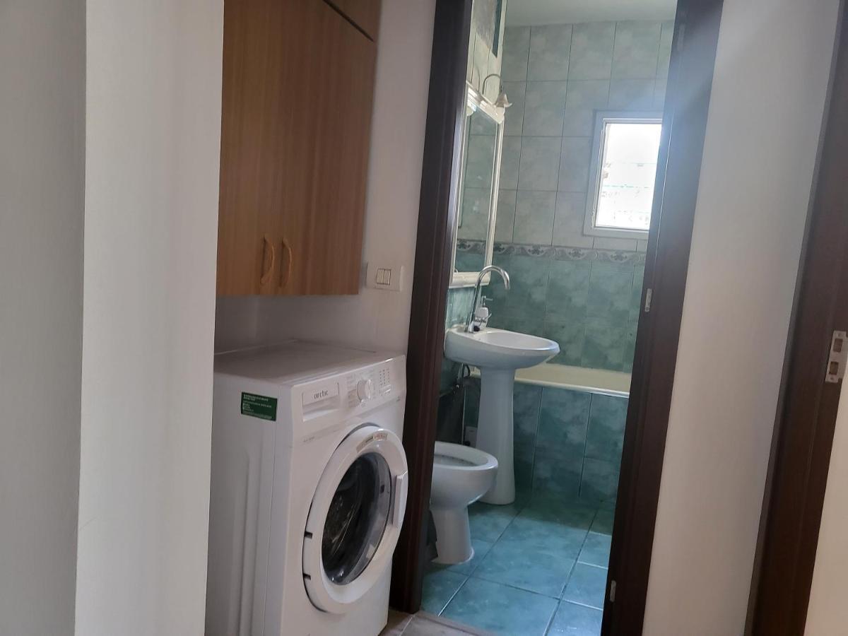 Apartament Cu 3 Camere Chiar In Inima Capitalei Букурещ Екстериор снимка